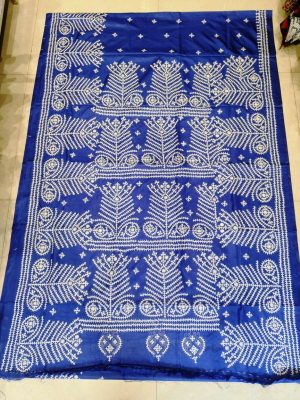 Gujrati stitch on Semi Soft Silk